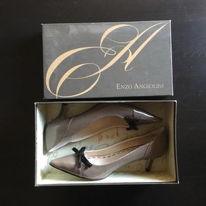 Enzo Angiolini tan heels with black bow